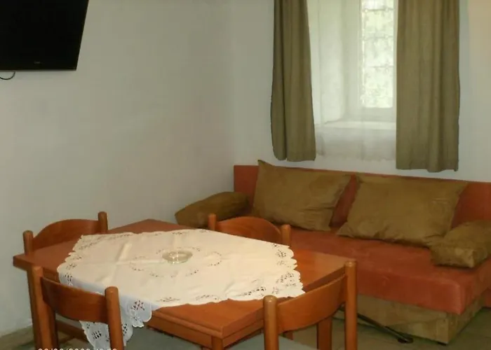 Kleo Apartment *